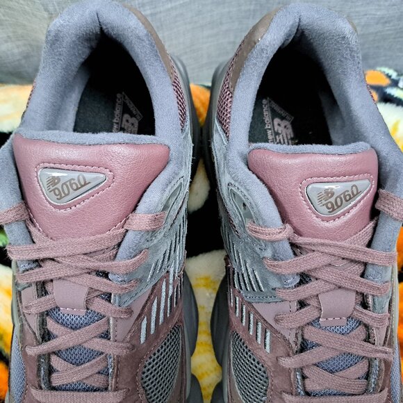 Size 12 New Balance Low Top Sneakers U9060Bcg 2022 Men Maroon Gray - Picture 10 of 15